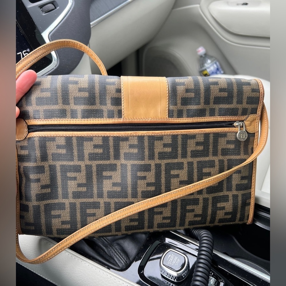 Fendi vintage authentic crossbody/clutch envelope bag.